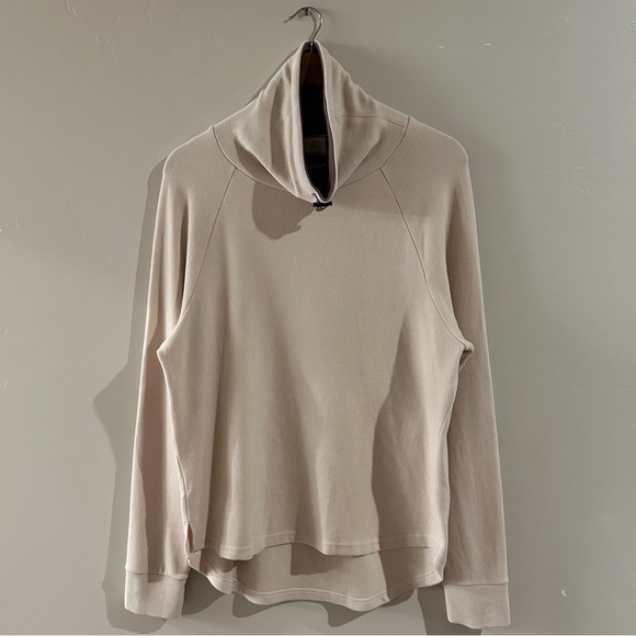 soulcycle | varley adkisson longsleeve in sandshell ↷ - Picture 11 of 16